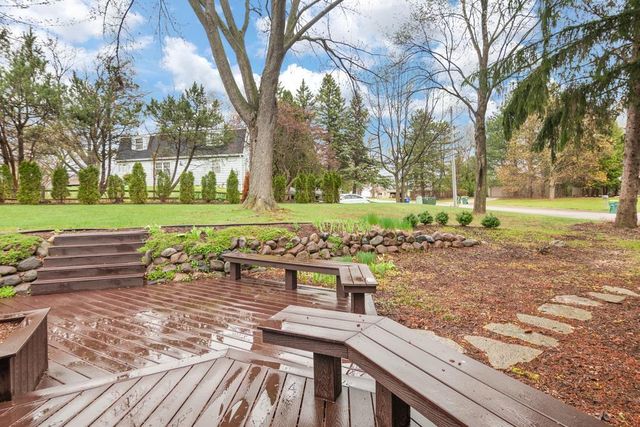 3095 PINE RIDGE COURT, Green Bay, WI 54311