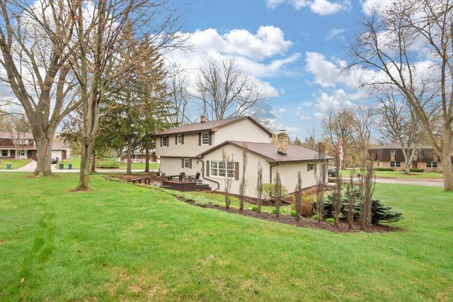 3095 PINE RIDGE COURT, Green Bay, WI 54311