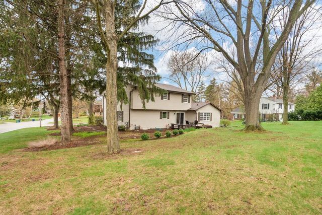 3095 PINE RIDGE COURT, Green Bay, WI 54311