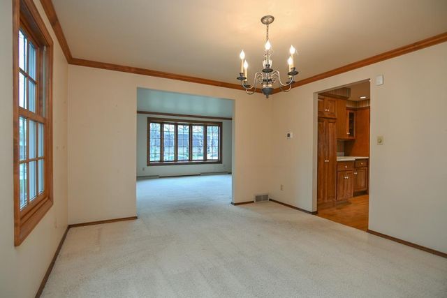 3095 PINE RIDGE COURT, Green Bay, WI 54311