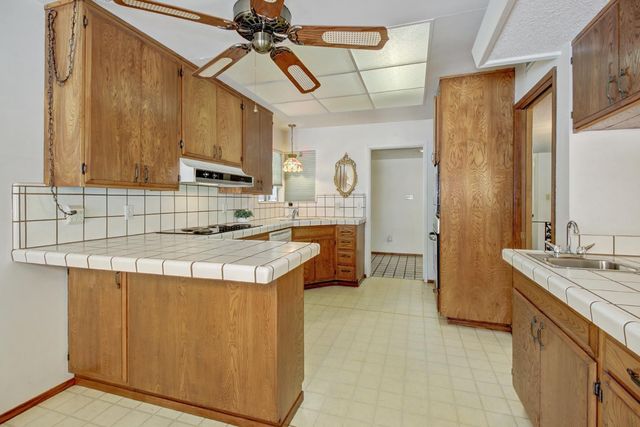3350 Midas Ave, Rocklin, CA 95677