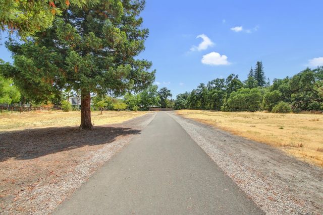 3350 Midas Ave, Rocklin, CA 95677