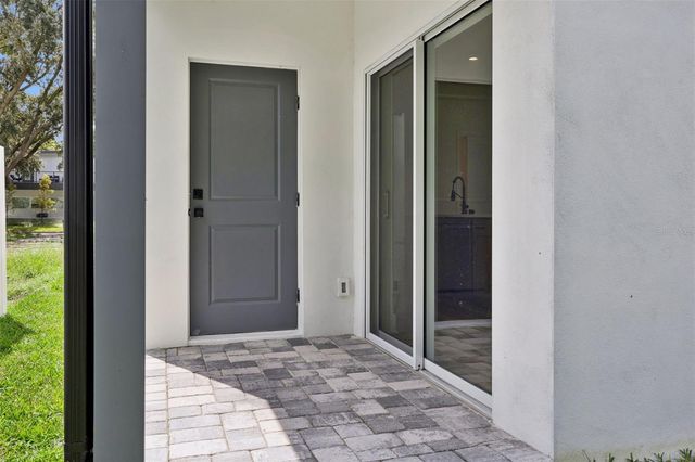 2119 W LUCERNE TERRACE, Orlando, FL 32806