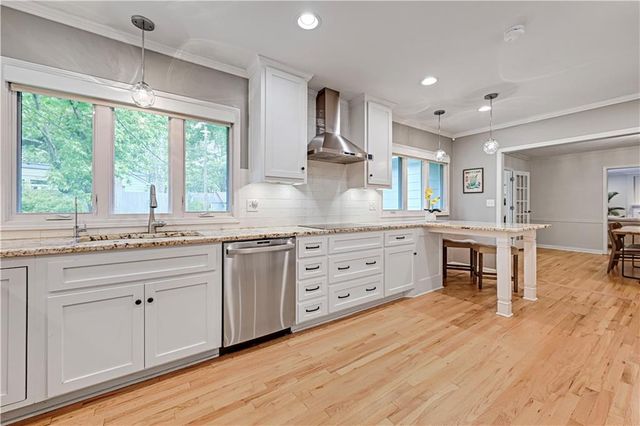 1227 W 66th Street, Kansas City, MO 64113