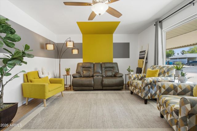 5620 N 20TH Drive, Phoenix, AZ 85015