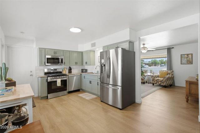 5620 N 20TH Drive, Phoenix, AZ 85015