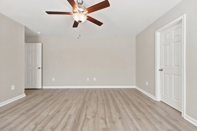 916 Clay Pigeon Ct., Longs, SC 29568
