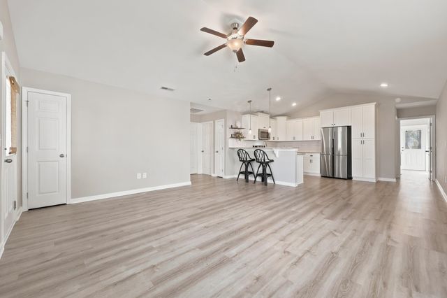 916 Clay Pigeon Ct., Longs, SC 29568