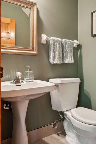 18566 Magenta Bay, Eden Prairie, MN 55347