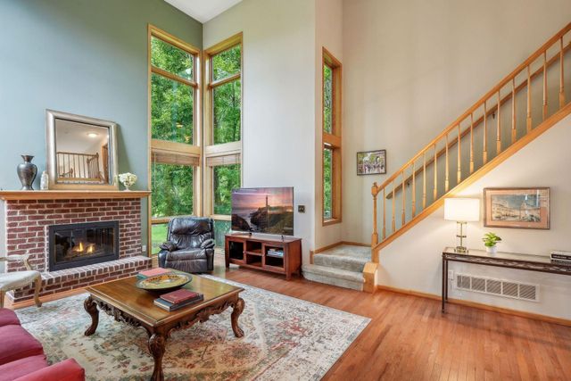 18566 Magenta Bay, Eden Prairie, MN 55347