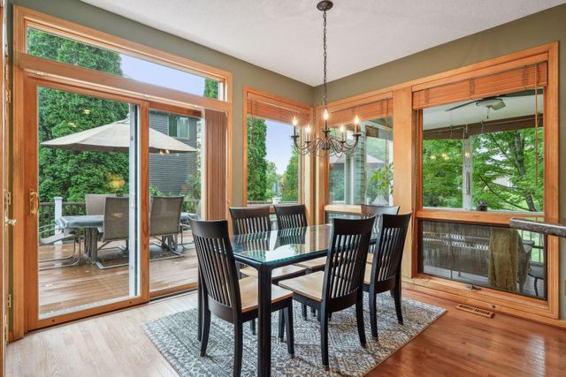 18566 Magenta Bay, Eden Prairie, MN 55347