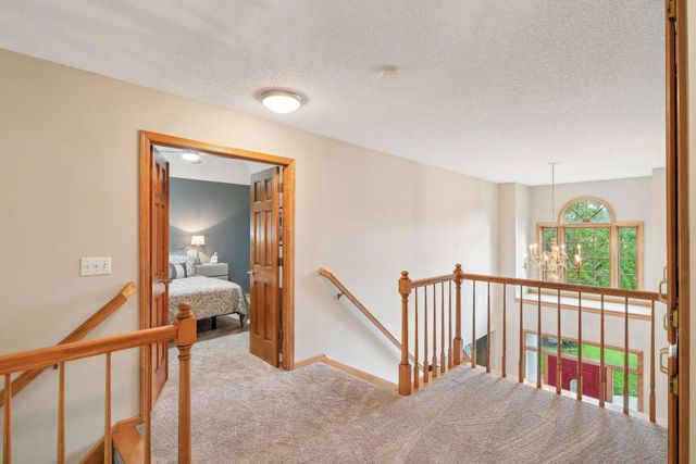 18566 Magenta Bay, Eden Prairie, MN 55347