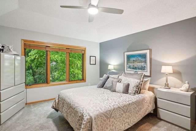 18566 Magenta Bay, Eden Prairie, MN 55347