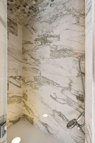 18566 Magenta Bay, Eden Prairie, MN 55347