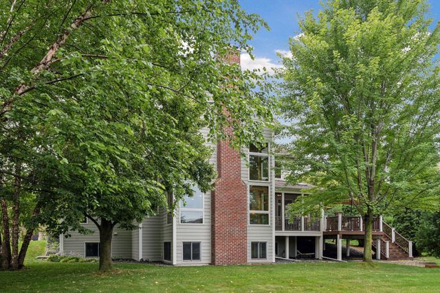 18566 Magenta Bay, Eden Prairie, MN 55347