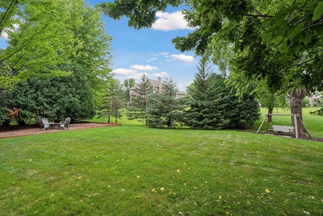 18566 Magenta Bay, Eden Prairie, MN 55347