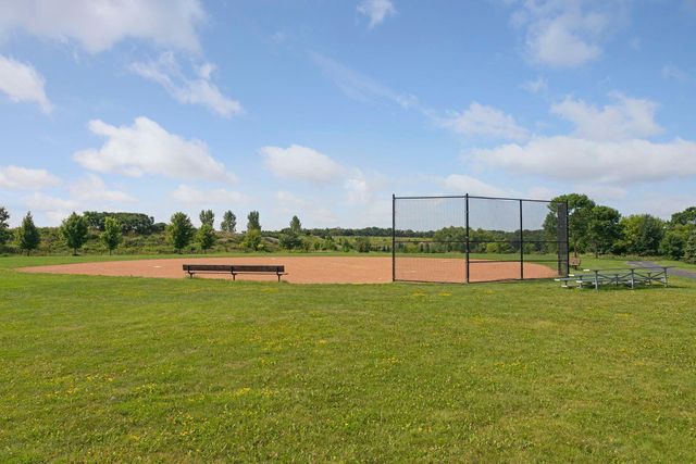 18566 Magenta Bay, Eden Prairie, MN 55347