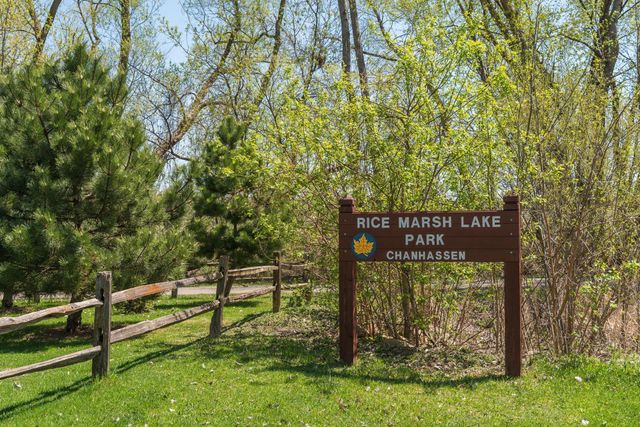 18566 Magenta Bay, Eden Prairie, MN 55347