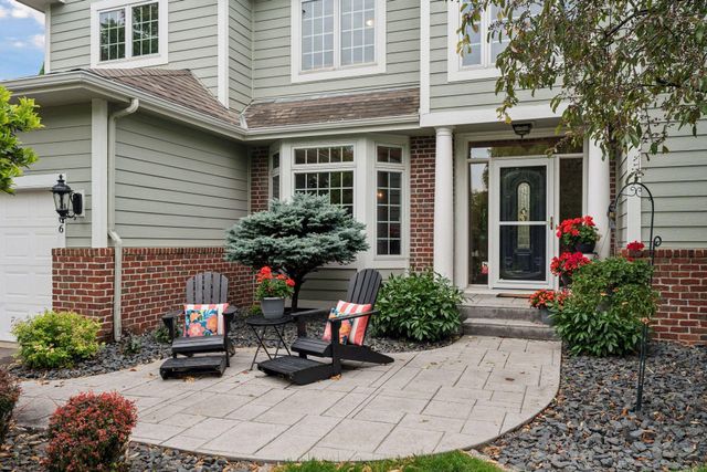 18566 Magenta Bay, Eden Prairie, MN 55347