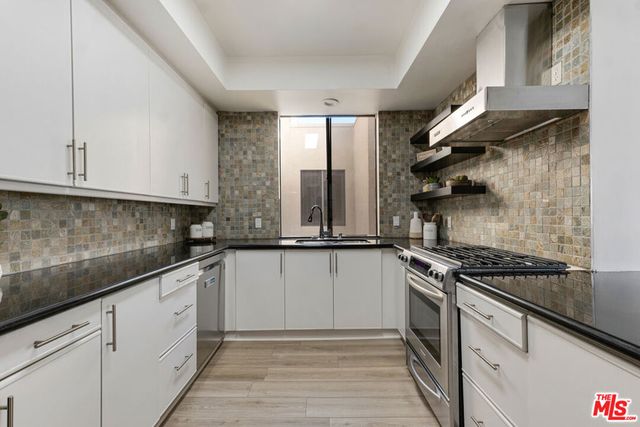 235 S Tower Drive 305, Beverly Hills, CA 90211