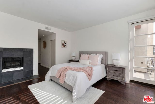 235 S Tower Drive 305, Beverly Hills, CA 90211