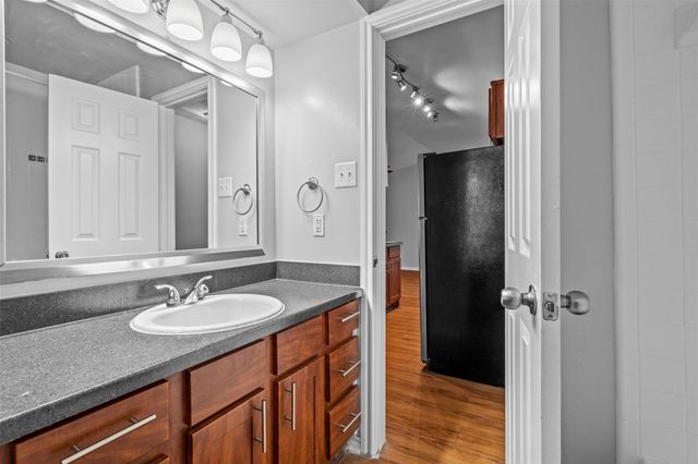 6804 N Capital of Texas Highway 128, Austin, TX 78731