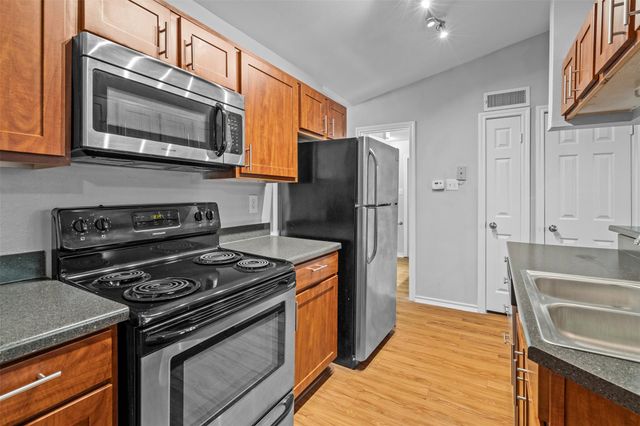 6804 N Capital of Texas Highway 128, Austin, TX 78731