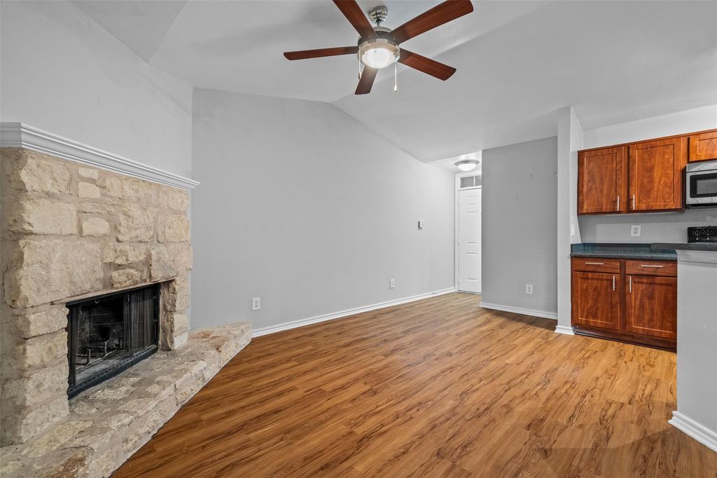 6804 N Capital of Texas Highway 128, Austin, TX 78731