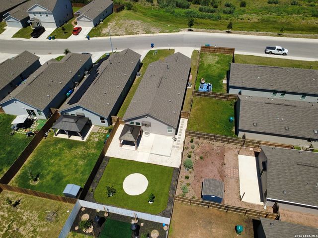 2926 Charpak Dr, Converse, TX 78109