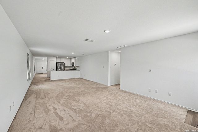 2926 Charpak Dr, Converse, TX 78109