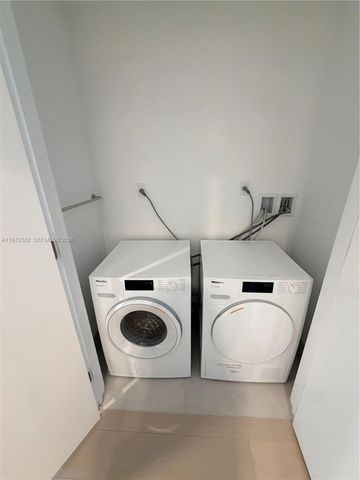 9221 E Bay Harbor Dr 307, Bay Harbor Islands, FL 33154