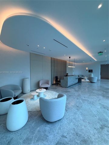 9221 E Bay Harbor Dr 307, Bay Harbor Islands, FL 33154