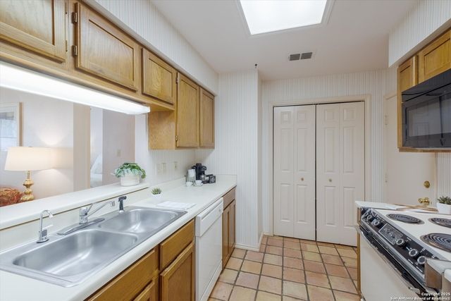 11839 Parliament St Apt 1911, San Antonio, TX 78216