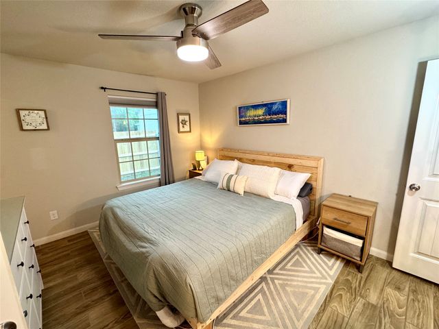 124 Oakwood Street, Chico, TX 76431