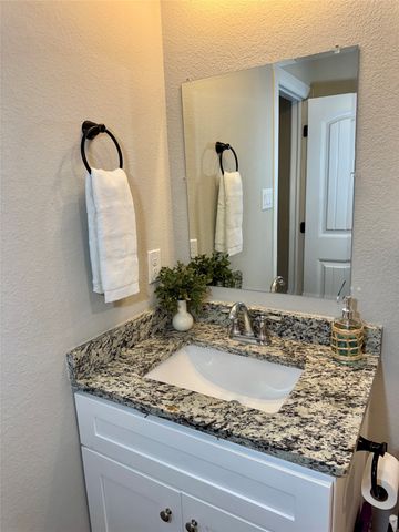 124 Oakwood Street, Chico, TX 76431