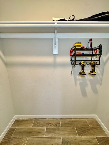 124 Oakwood Street, Chico, TX 76431