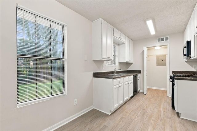 6237 Creekford Drive, Lithonia, GA 30058