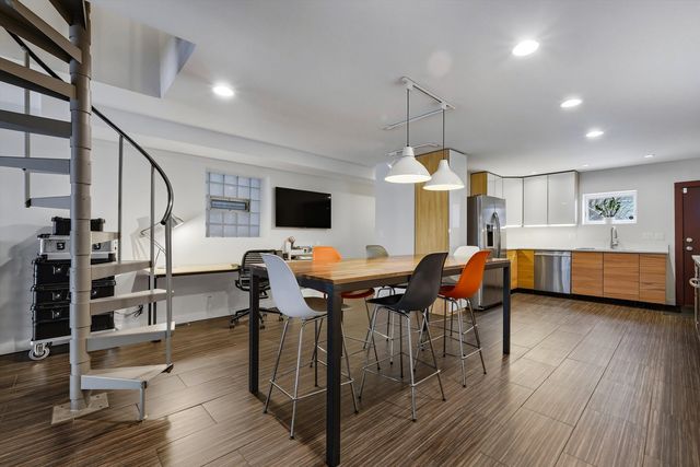 1220 W Hubbard Street, Chicago, IL 60642