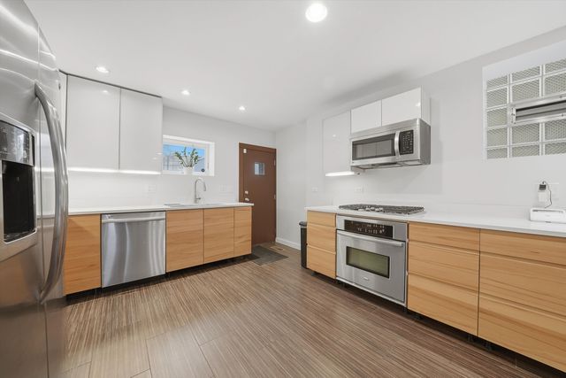 1220 W Hubbard Street, Chicago, IL 60642