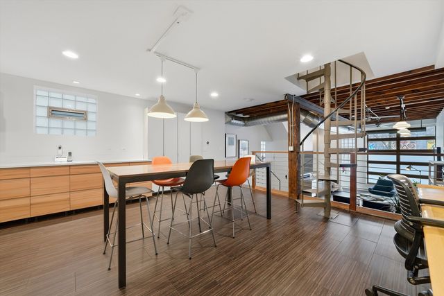 1220 W Hubbard Street, Chicago, IL 60642