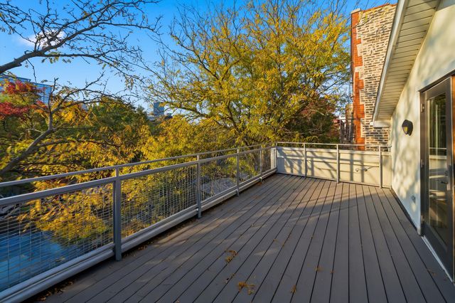 1220 W Hubbard Street, Chicago, IL 60642