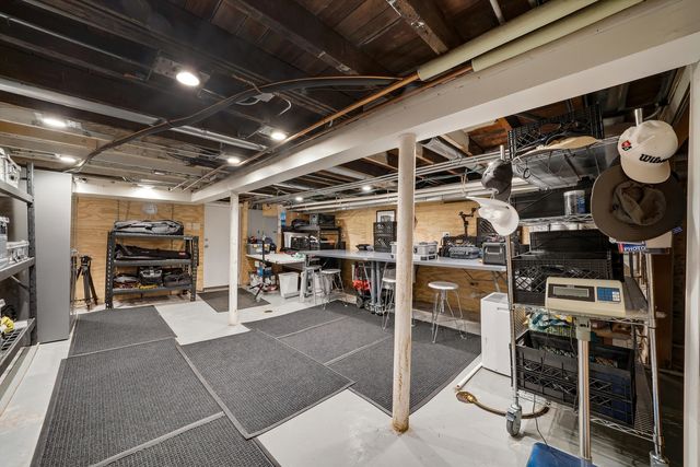 1220 W Hubbard Street, Chicago, IL 60642