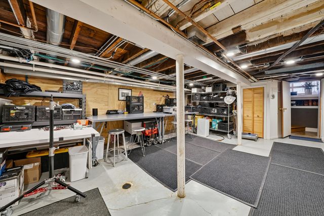 1220 W Hubbard Street, Chicago, IL 60642