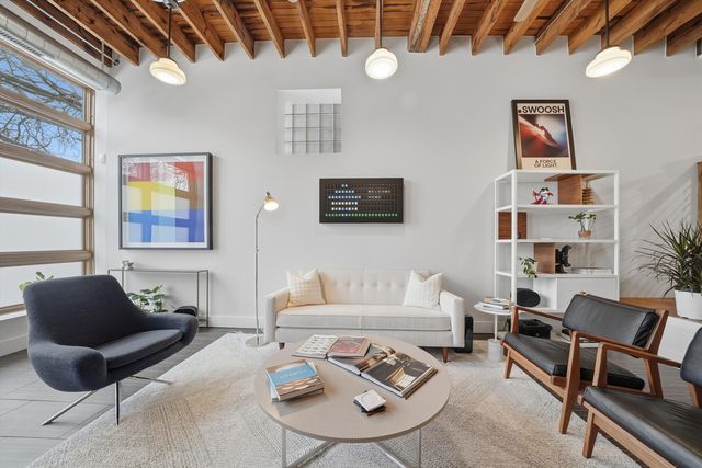 1220 W Hubbard Street, Chicago, IL 60642