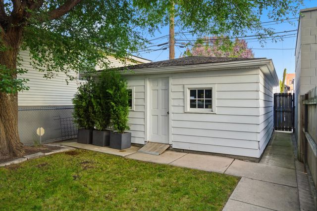 1220 W Hubbard Street, Chicago, IL 60642