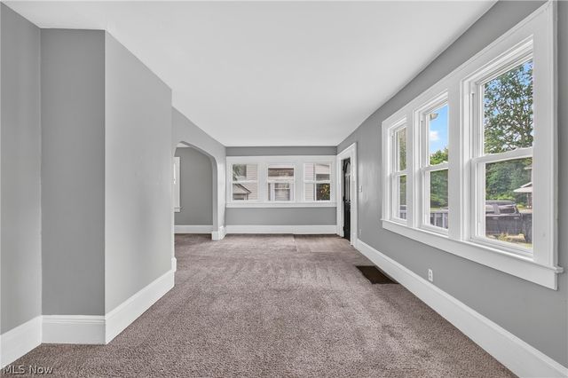 471 Beechwood Drive, Akron, OH 44320