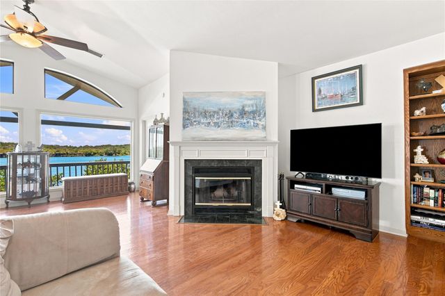 2406 Patriot DR, Lago Vista, TX 78645