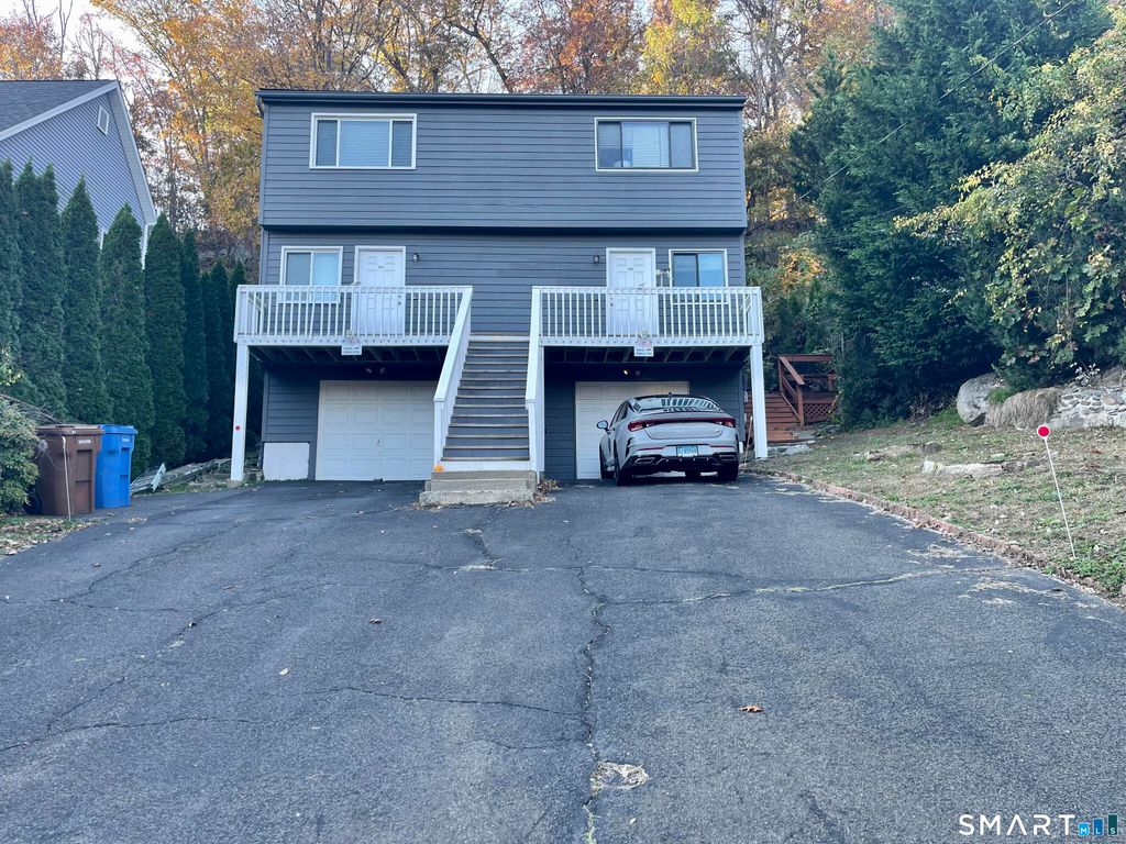 35 Ojibwa Road A, Shelton, CT 06484