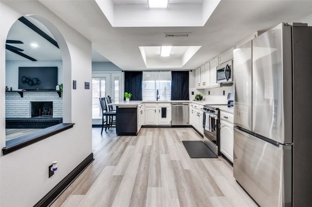 2034 Lewis Trail, Grand Prairie, TX 75052