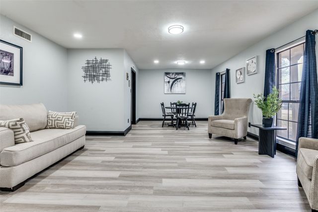 2034 Lewis Trail, Grand Prairie, TX 75052